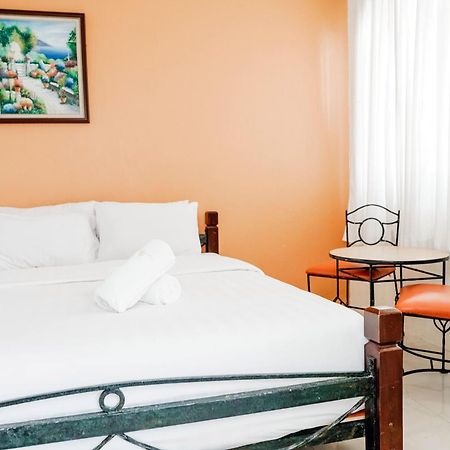 Palmas Del Mar Hotel Bacolod Buitenkant foto