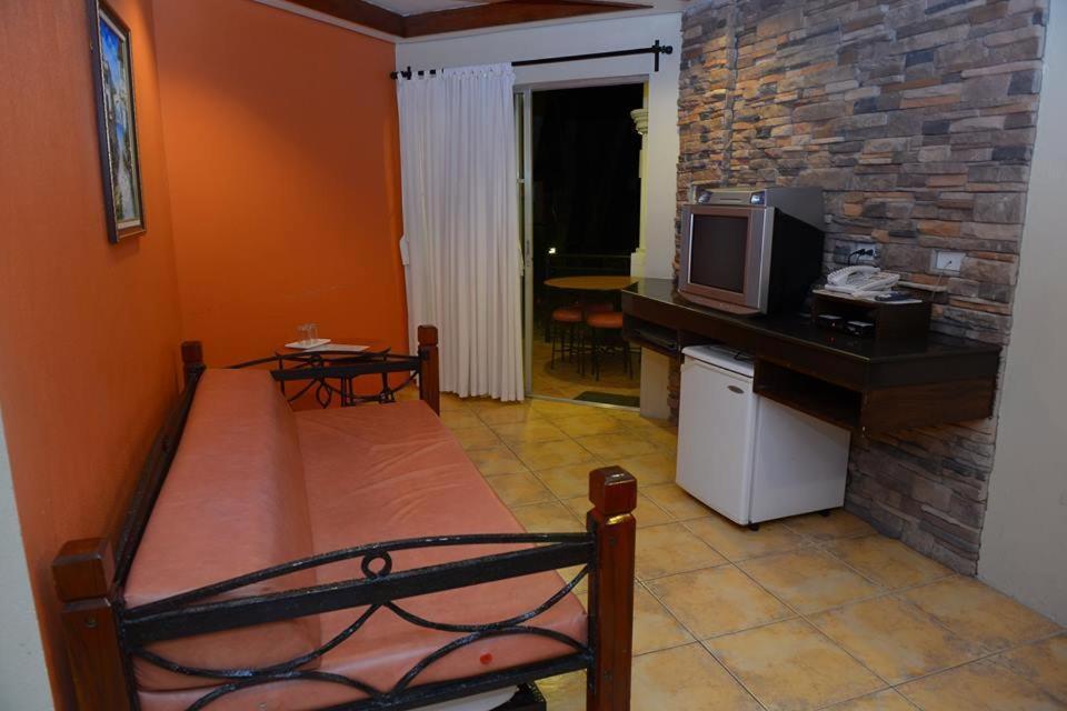 Palmas Del Mar Hotel Bacolod Buitenkant foto
