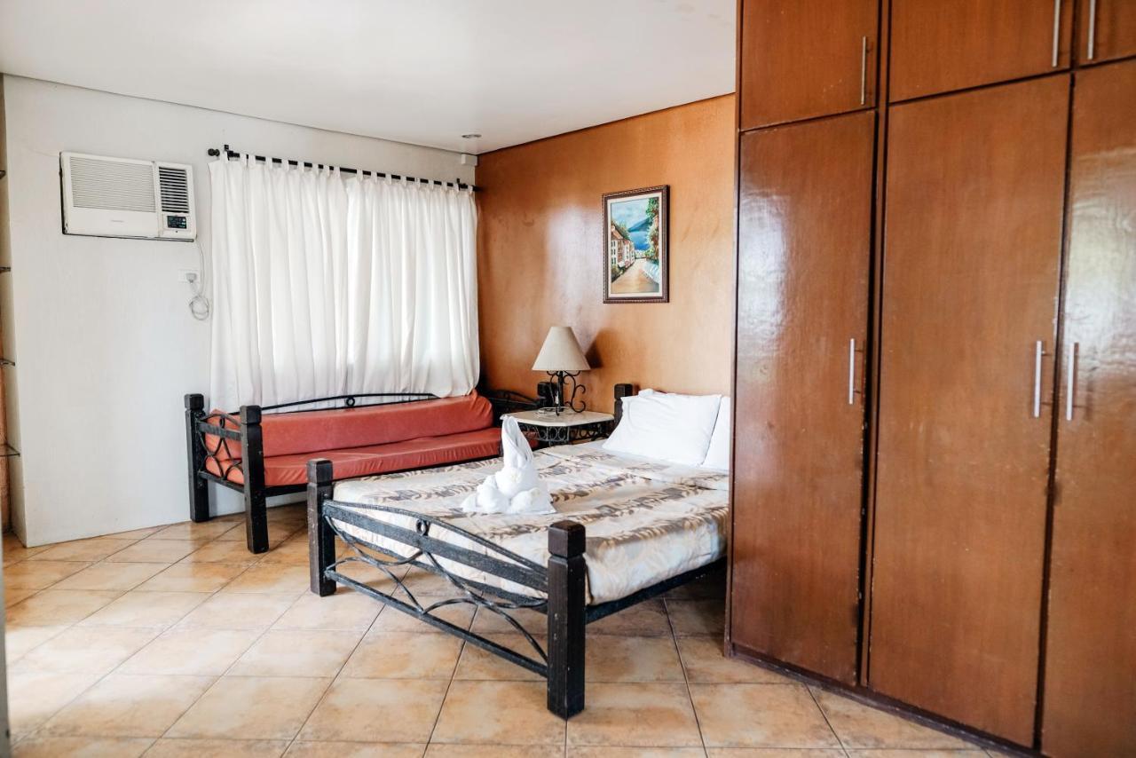Palmas Del Mar Hotel Bacolod Buitenkant foto
