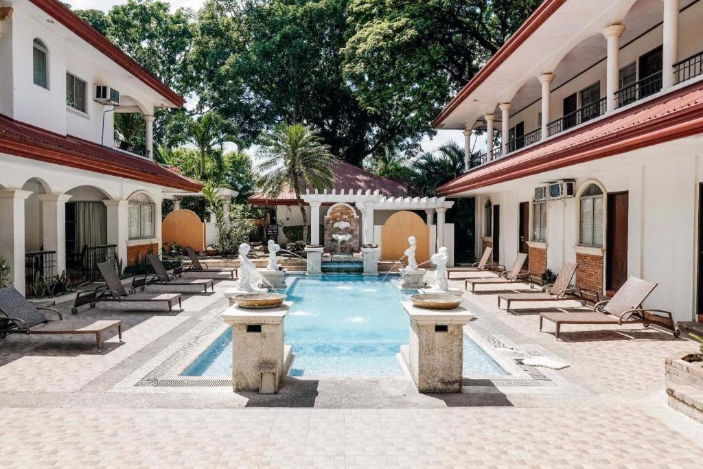 Palmas Del Mar Hotel Bacolod Buitenkant foto